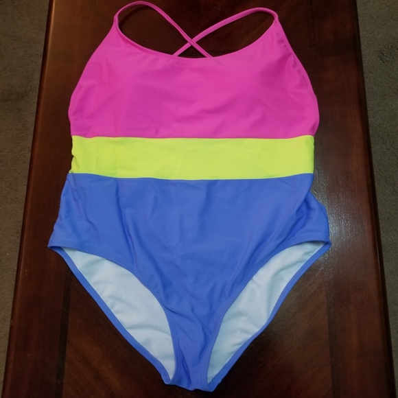 XXL 1 pc backless bathing suit - Picture 11 of 11